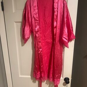Elegant Pink Lace Trim Robe